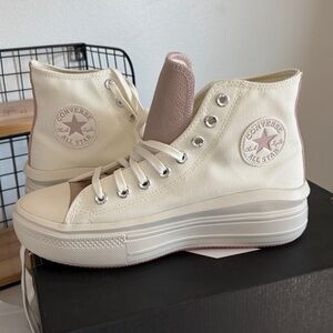 Converse Women's Platform Sneakers - Cream